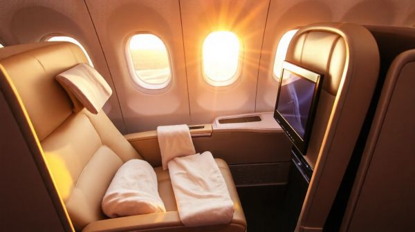 Top raisons d'utiliser un repose pieds en avion pour voyager confortablement